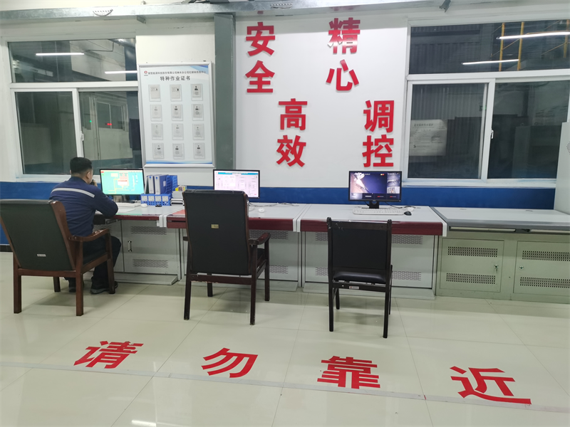 神木分公司:跨年夜的那些“微光”.png 神木分公司:跨年夜的那些“微光”.png