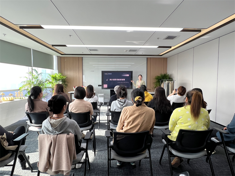 北京公司開展“芳華溢彩、魅力巾幗”婦女節活動.png 北京公司開展“芳華溢彩、魅力巾幗”婦女節活動.png