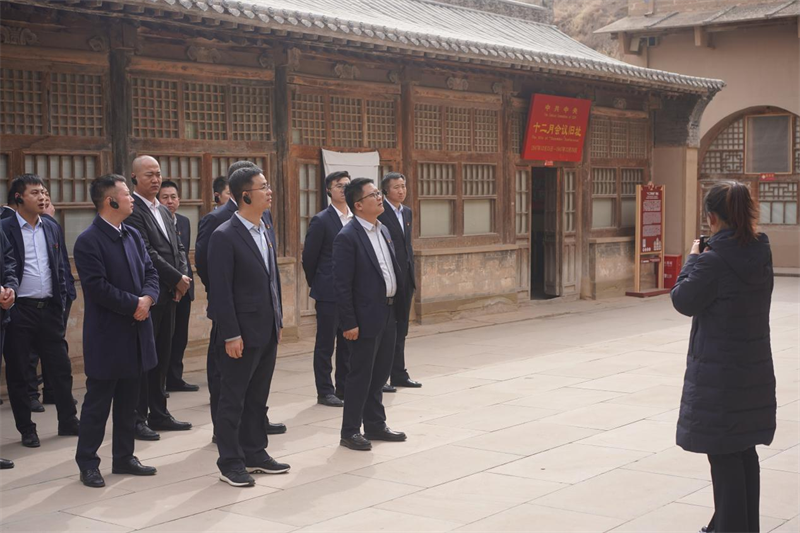 神木分公司組織開展“追尋紅色印記 踐行奮斗精神”主題紅色教育培訓活動3.png