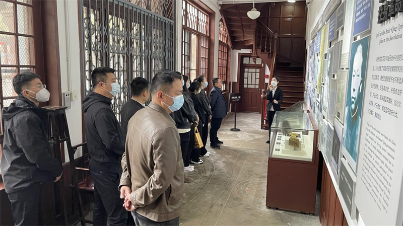 北京公司黨支部開展“銘記歷史 緬懷先烈”主題黨日活動2.png 北京公司黨支部開展“銘記歷史 緬懷先烈”主題黨日活動2.png