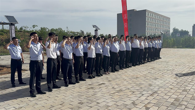 神木分公司黨總支開展黨建廉政“微黨課”學(xué)習(xí)教育活動1.png 神木分公司黨總支開展黨建廉政“微黨課”學(xué)習(xí)教育活動1.png