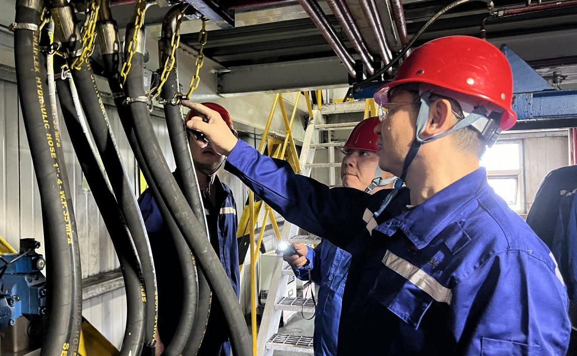 公司副總經(jīng)理黃崗帶隊到選煤公司、灃京公司檢查指導(dǎo)工作