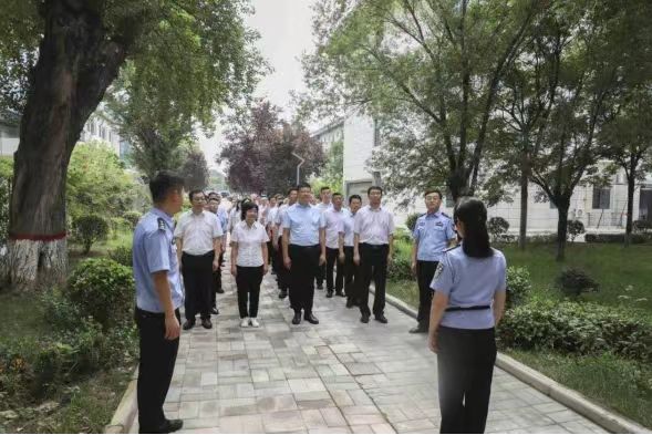 新型能源公司：“四個著力”推動黨紀(jì)學(xué)習(xí)教育走深走實