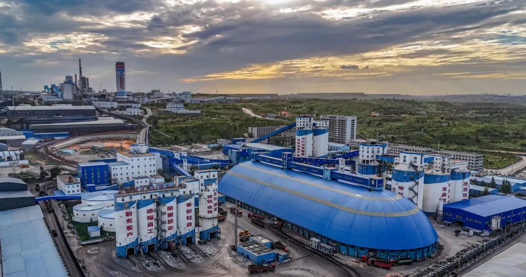 081754645087451187.jpg 如何實現(xiàn)質(zhì)效提升?看選煤公司龍華選煤廠的“數(shù)字經(jīng)濟(jì)”01.jpg